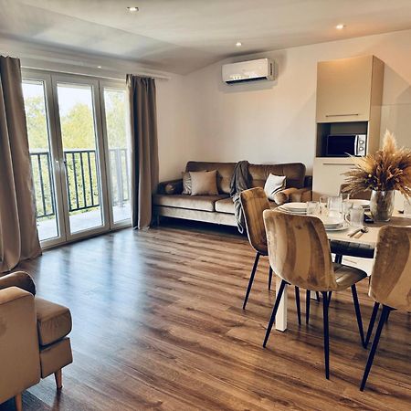 Piotrowice  Apartamenty Modrzewiowa Zator المظهر الخارجي الصورة