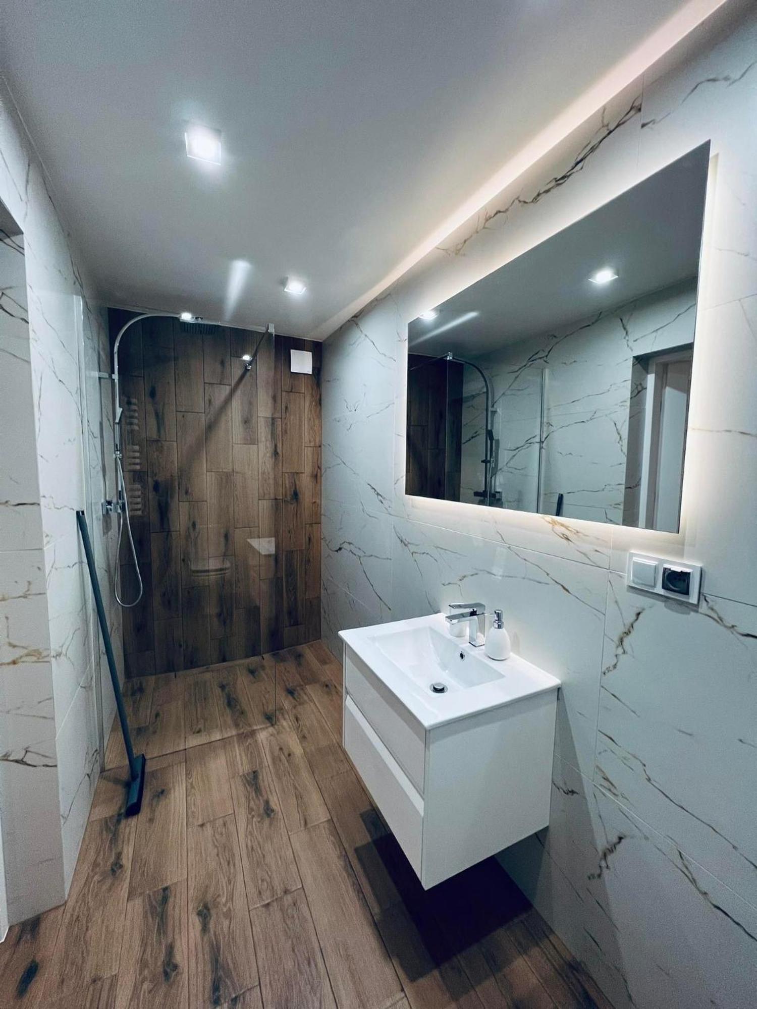 Piotrowice  Apartamenty Modrzewiowa Zator المظهر الخارجي الصورة